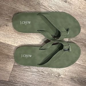 Men’s J. Crew factory flip flops.